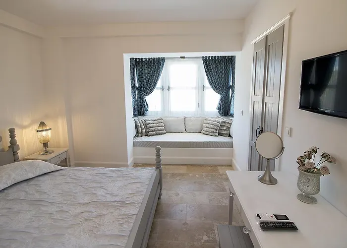 Fedora Butik Отель Алачати