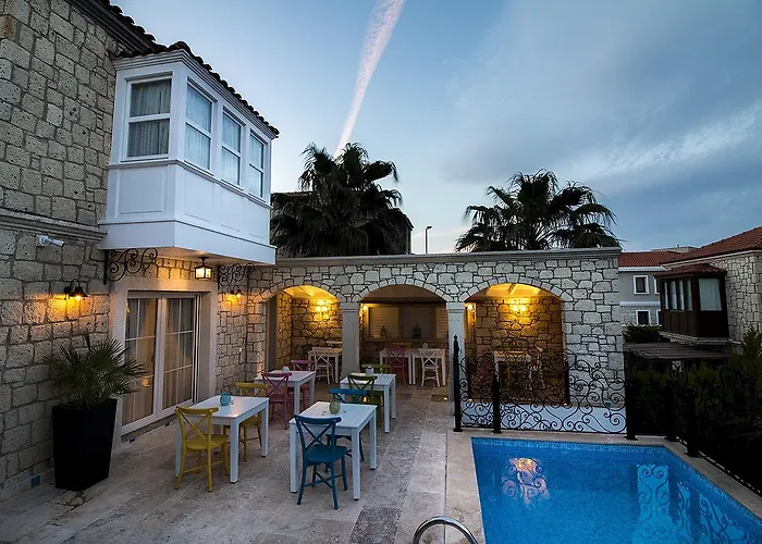 Fedora Butik Отель Алачати