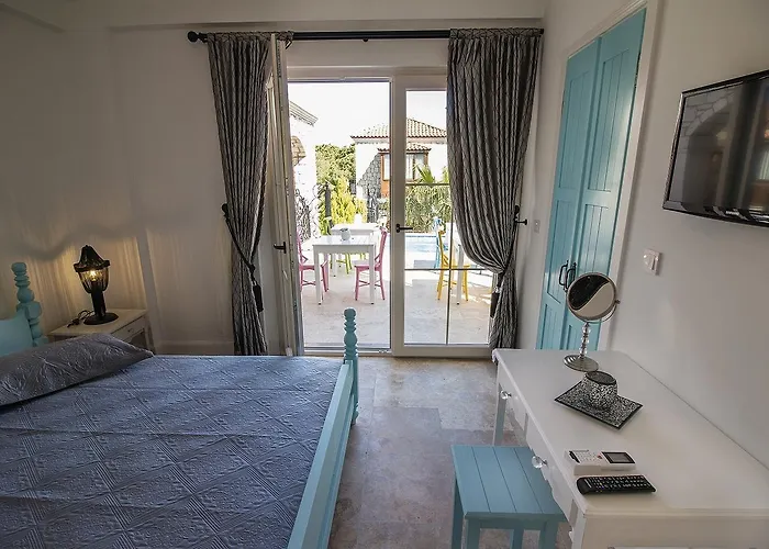 Fedora Butik Alaçatı